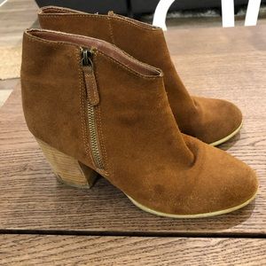 Urban Outfitter Cow Suede Boots